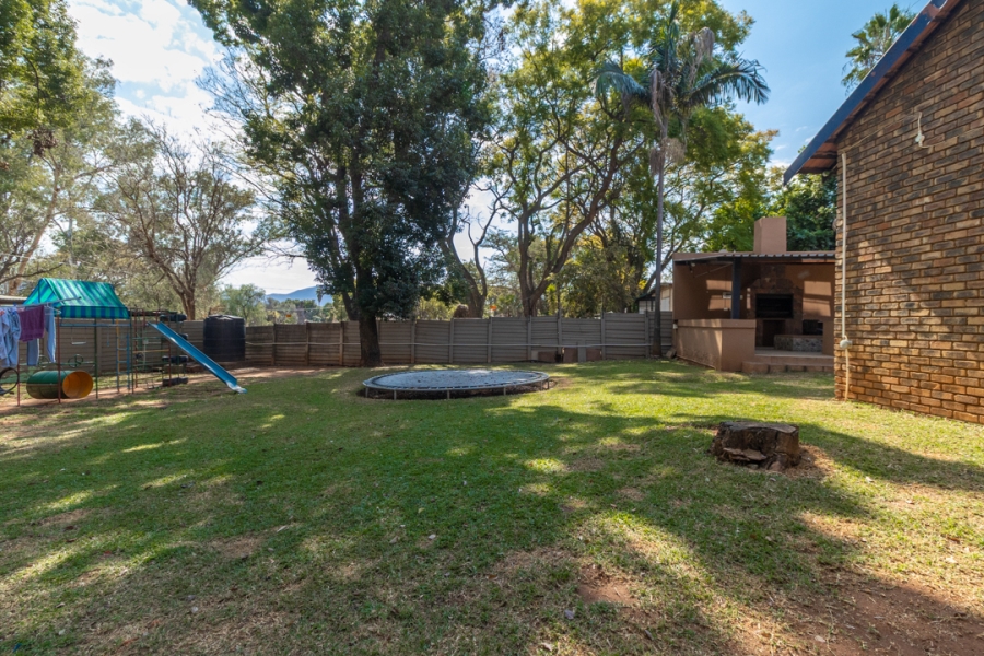 4 Bedroom Property for Sale in Meerhof North West